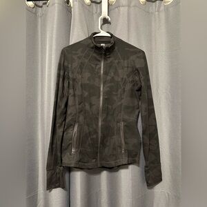 90 Degree's by Reflex Full Zip Active Jacket in Black Camo, Size M